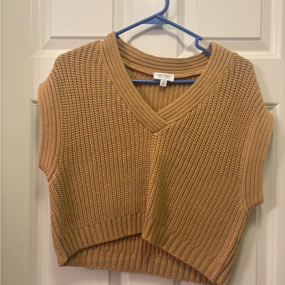 Cropped sweater